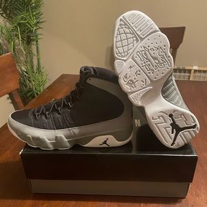 Jordan 9 “particle grey “
